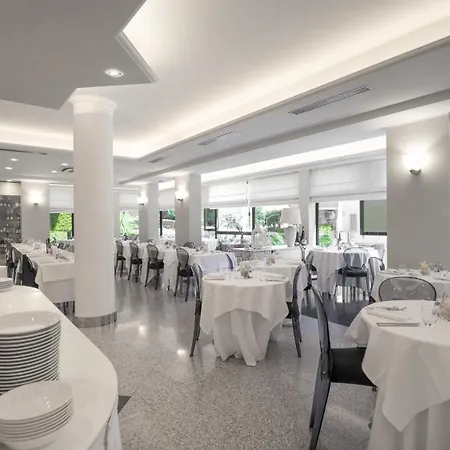 Imperial 4*